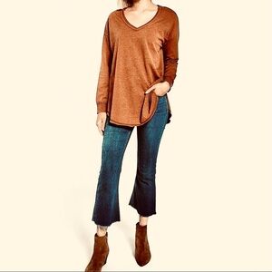 Umgee Weekender V-Neck Soft Pullover Sweatshirt